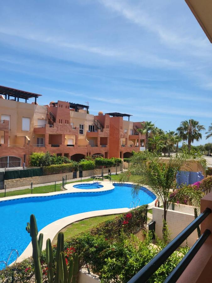 Apartamento Coqueto Con Terraza Y Cerca De La Piscina Comunitaria Y De La Playa! Appartement Playas de Vera Buitenkant foto