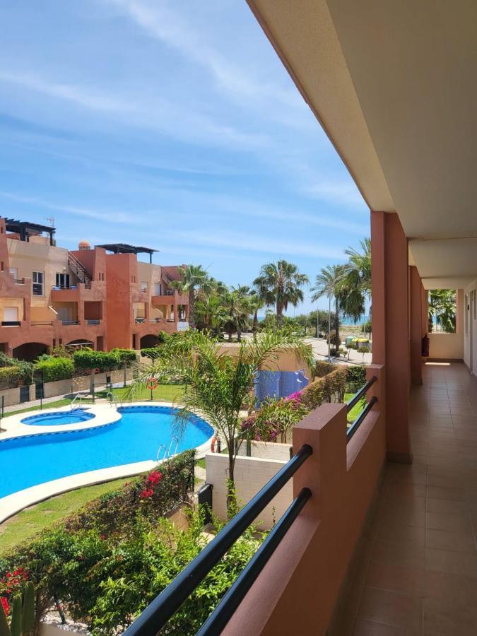 Apartamento Coqueto Con Terraza Y Cerca De La Piscina Comunitaria Y De La Playa! Appartement Playas de Vera Buitenkant foto