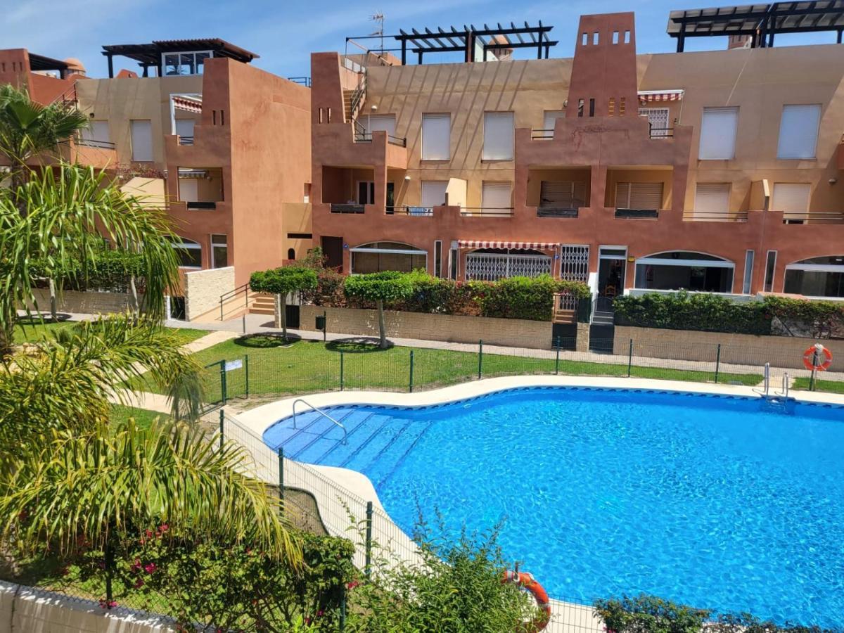 Apartamento Coqueto Con Terraza Y Cerca De La Piscina Comunitaria Y De La Playa! Appartement Playas de Vera Buitenkant foto